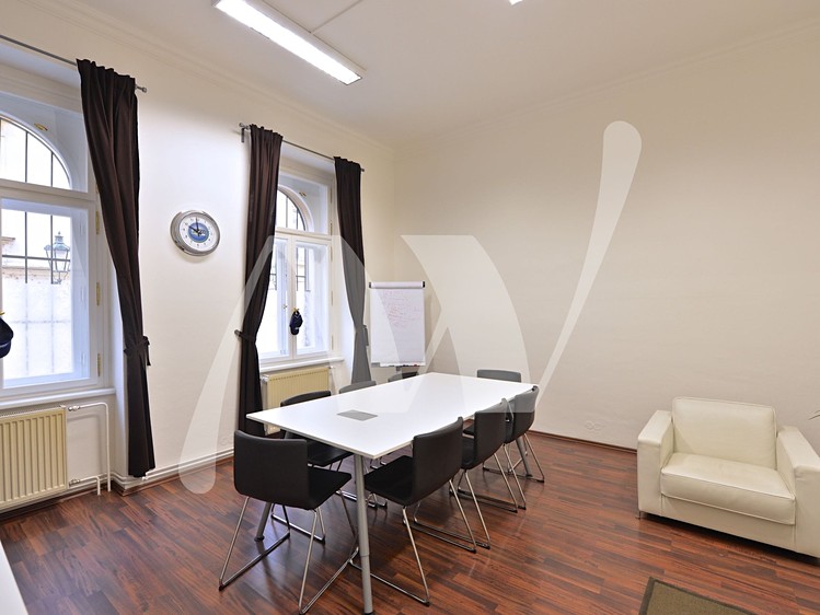 Комерційне приміщення в оренду, 228 м² (4 з 13)