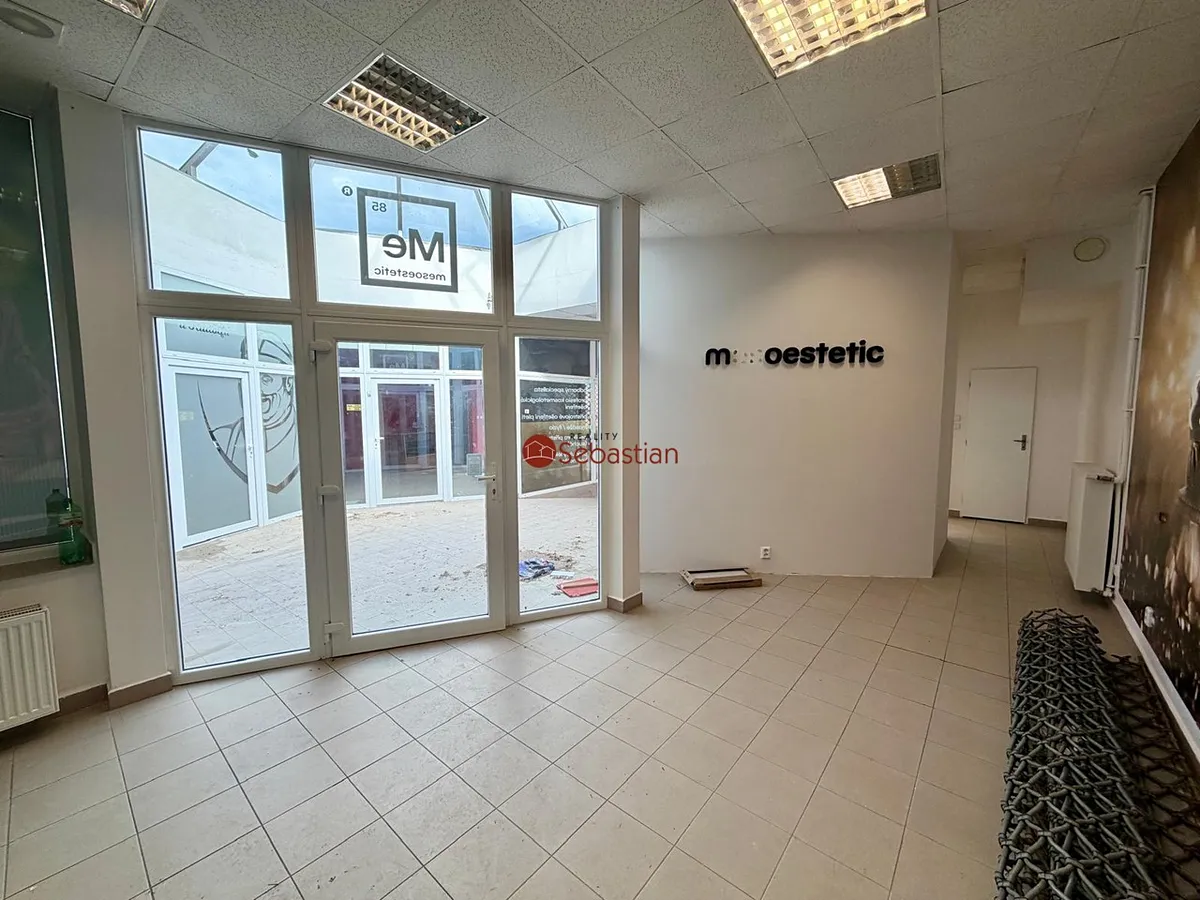 Pronájem kanceláře 66 m²