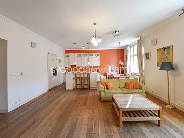 Pronájem bytu 3+kk, 125 m² (20 z 27)