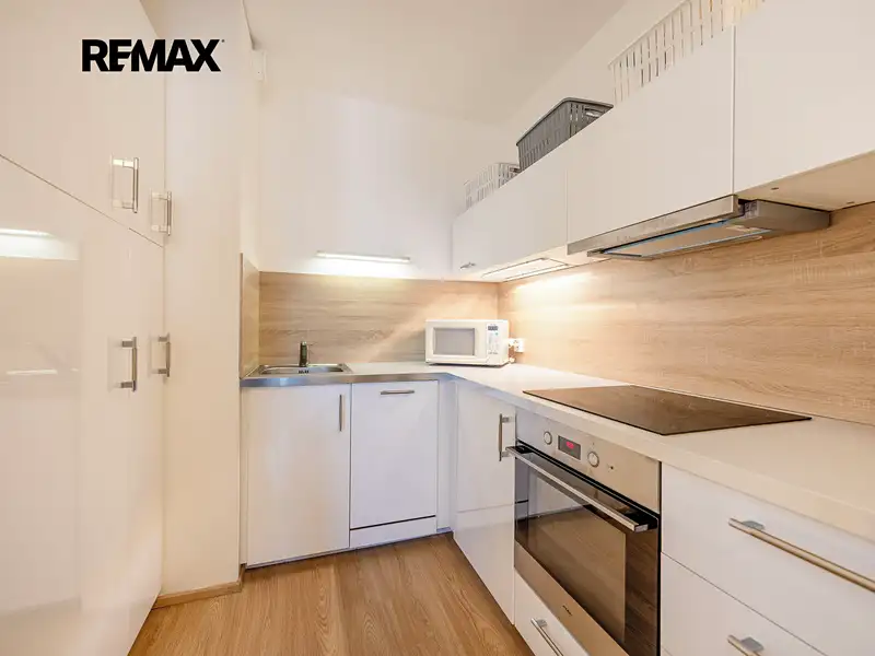 Prodej bytu 2+kk 42 m², Praha – náhled fotky 3