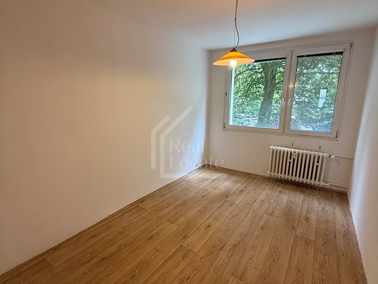 Prodej bytu 3+1, 74 m² (2 z 11)
