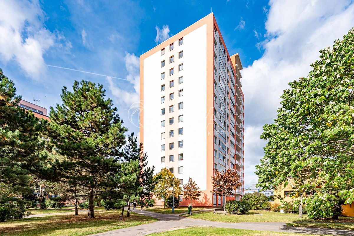 Prodej bytu 2+kk 42 m², Praha – fotka 1 z 3