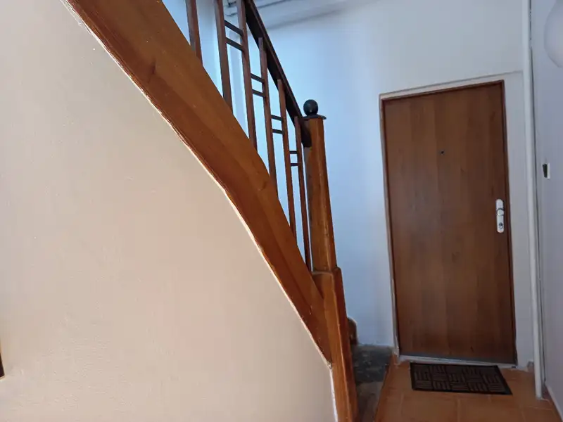 Prodej rodinného domu 50 m², pozemek 200 m², Praha – náhled fotky 2