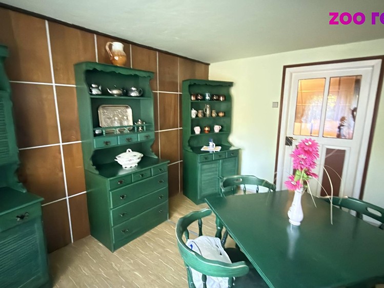 Haus zum Kauf, 340 m² (2 von 14)