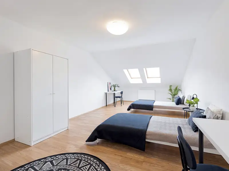 Pronájem bytu pokoje 20 m², Praha – náhled fotky 1