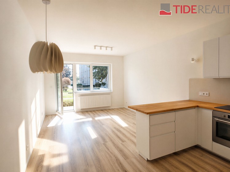 Prodej bytu 2+kk, 71 m² (2 z 11)