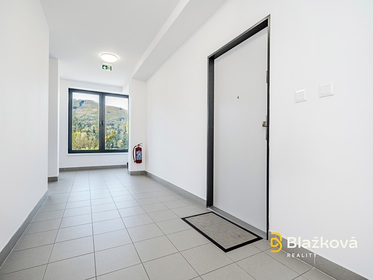 Wohnung 1+kk zum Kauf, 32 m² (10 von 13)