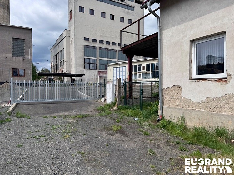 Комерційне приміщення на продаж, 490 м² (26 з 27)