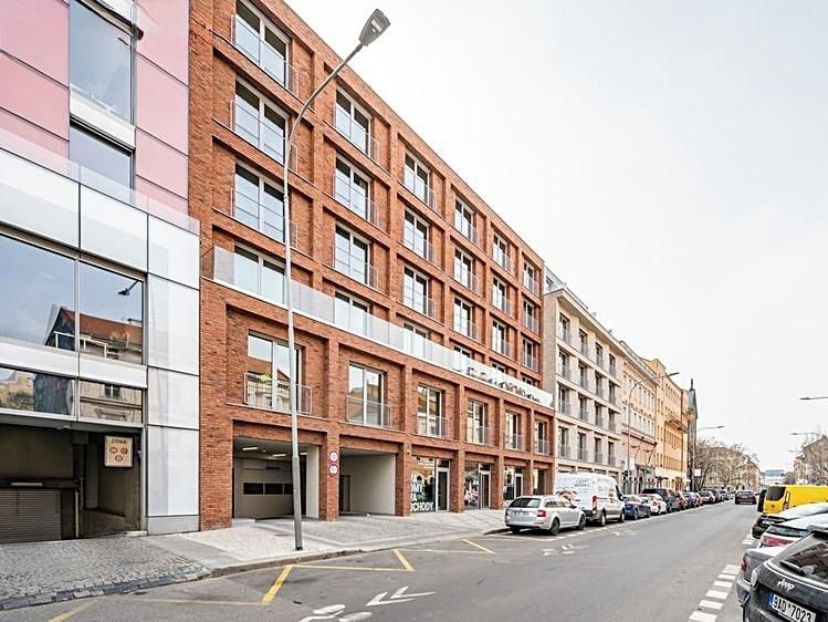 Pronájem bytu 2+kk 48 m², Praha – fotka 1 z 3