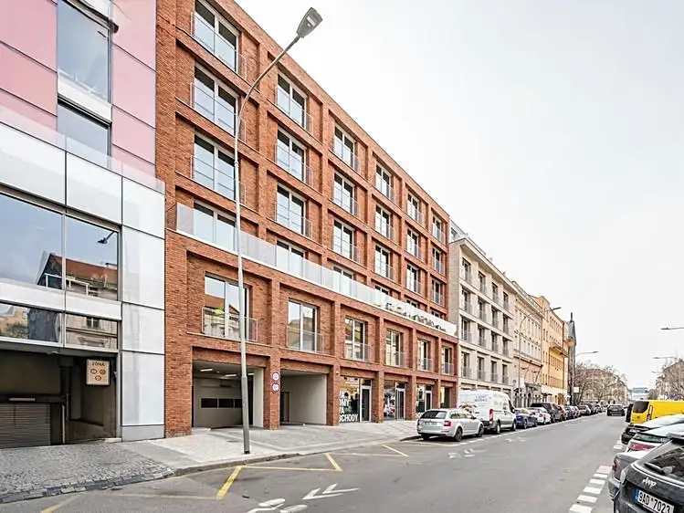 Pronájem bytu 2+kk 48 m², Praha – náhled fotky 1