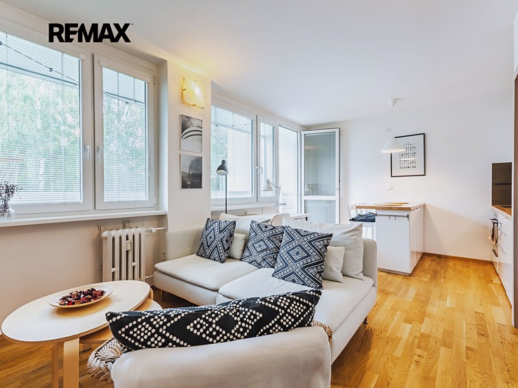 Квартира 1+kk в оренду, 35 м² (2 з 15)