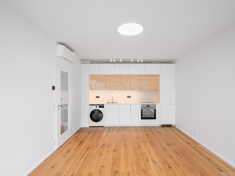 Квартира 2+kk в оренду, 46 м² (1 з 17)