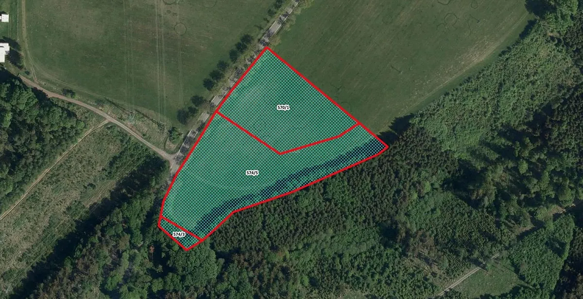 Prodej pole 18996 m²