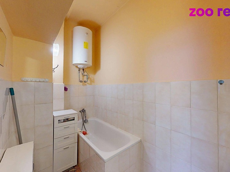 Комерційне приміщення на продаж, 189 м² (25 з 28)