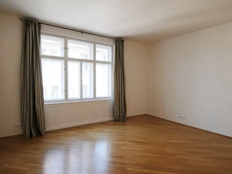 Pronájem bytu 4+1 100 m², Praha – náhled fotky 2