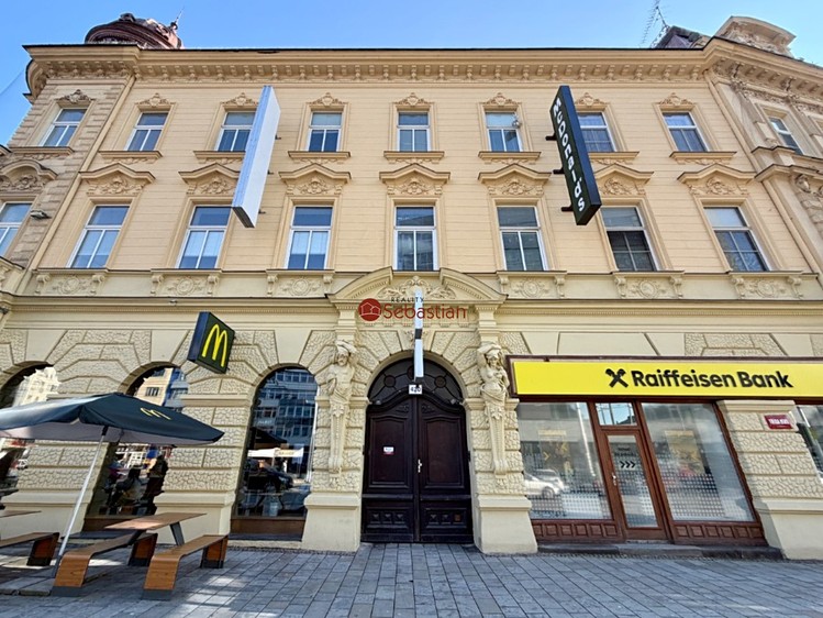 Комерційне приміщення в оренду, 182 м² (18 з 19)
