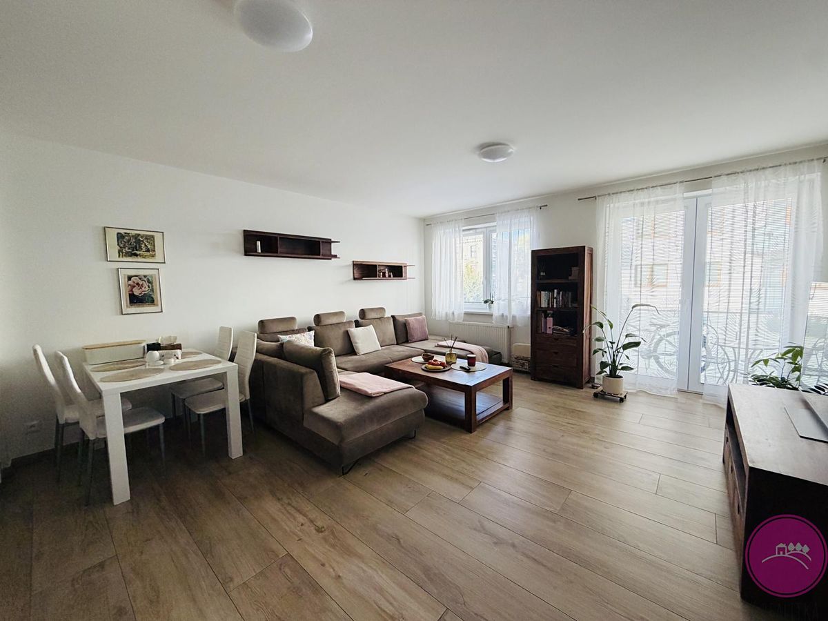 Pronájem bytu 2+kk 60 m²