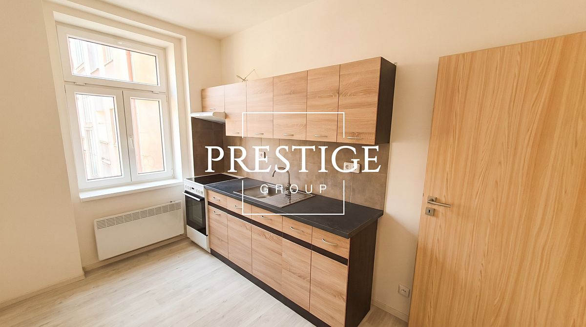 Pronájem bytu 1+1 40 m², Praha – fotka 1 z 3