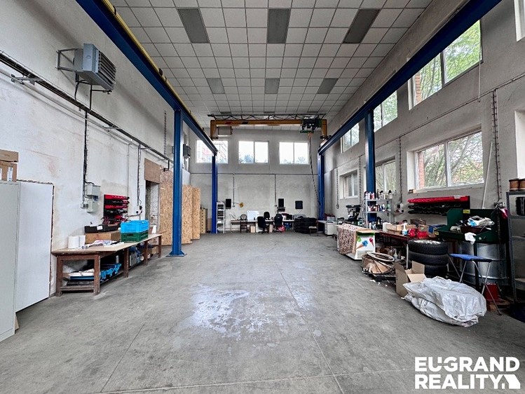 Комерційне приміщення на продаж, 490 м² (2 з 27)