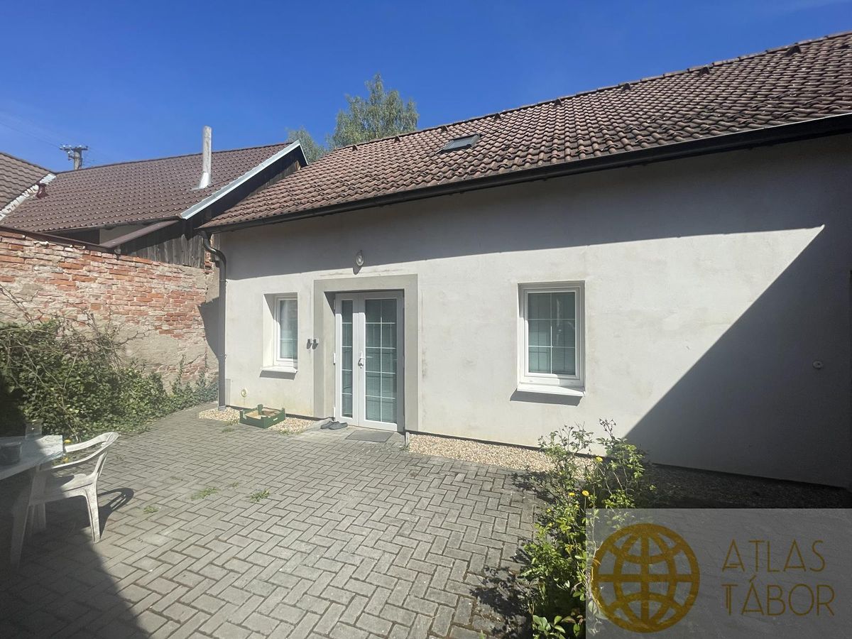 Pronájem bytu 2+kk 70 m²