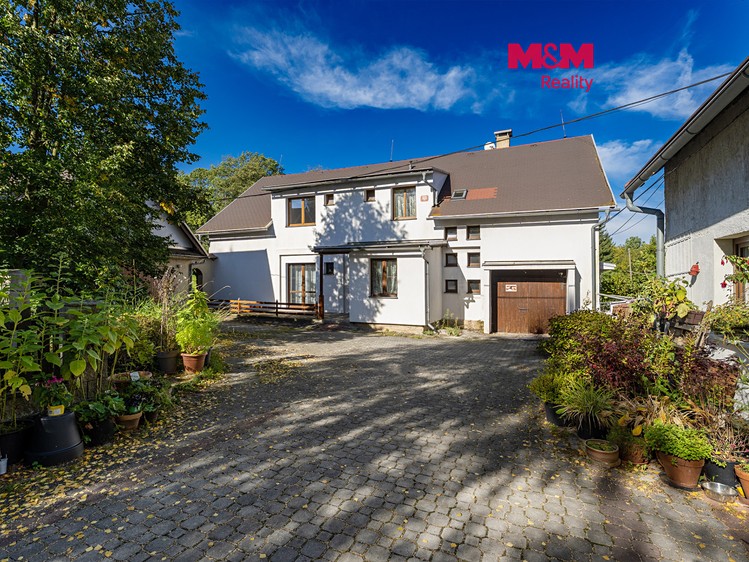 Haus zum Kauf, 180 m² (1 von 21)