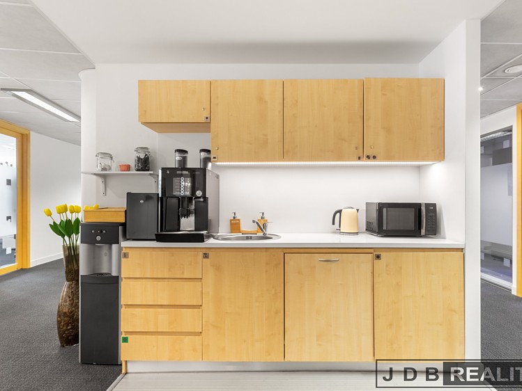 Pronájem komerčního prostoru, 75 m² (9 z 12)