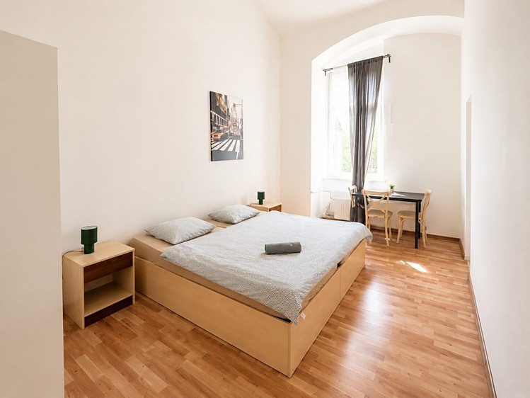 Комерційне приміщення в оренду, 342 м² (16 з 21)