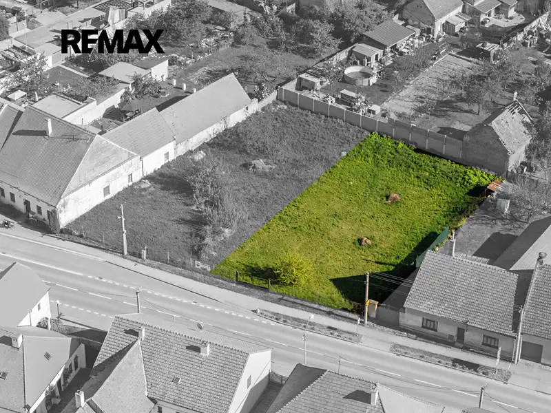 Prodej stavebního pozemku 750 m², Dolní Věstonice – náhled fotky 3