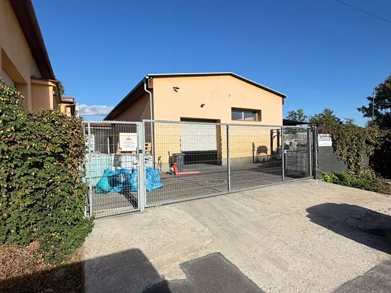 Pronájem výrobní haly, prostoru 500 m², Ivančice – náhled fotky 1