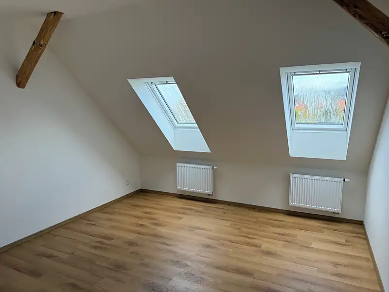 Pronájem bytu 3+kk 85 m², Radnice – náhled fotky 3