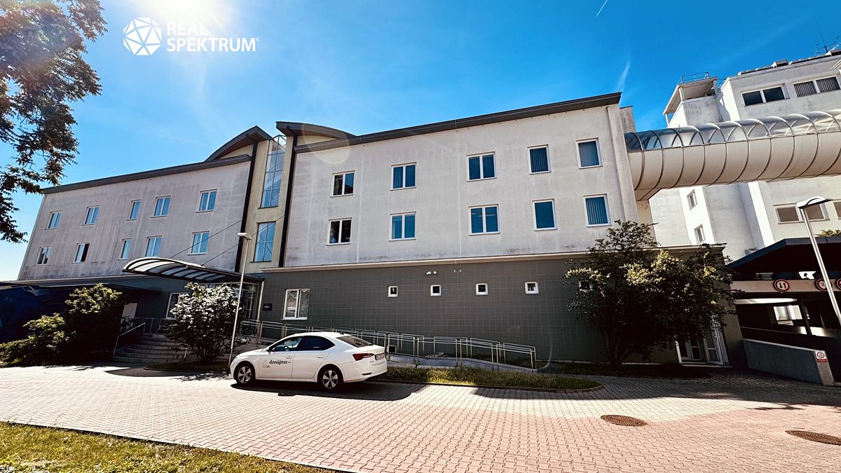 Pronájem kanceláře 1084 m², Brno – fotka 1 z 3
