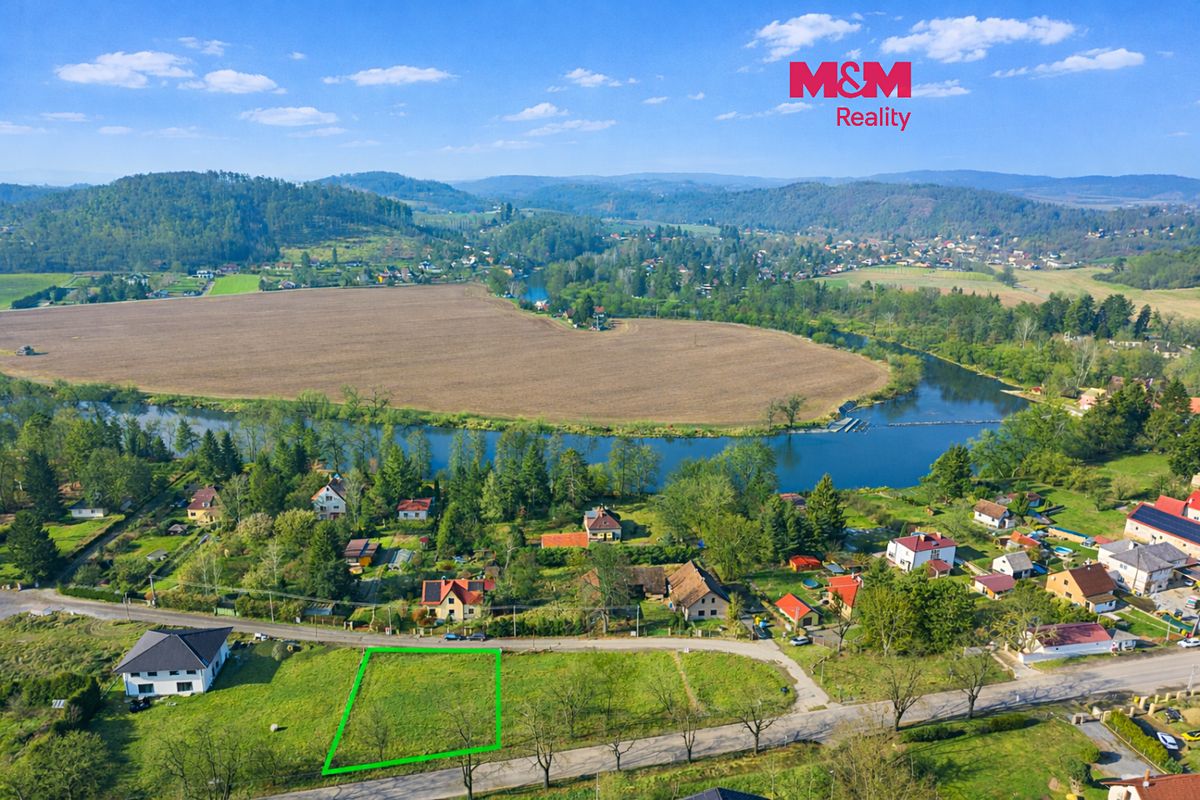 Prodej stavebního pozemku 1002 m², Nespeky – fotka 1 z 3