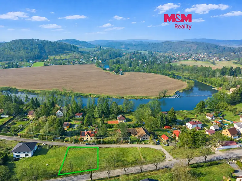Prodej stavebního pozemku 1002 m², Nespeky – náhled fotky 1