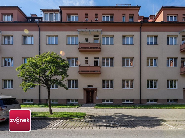 Квартира 2+kk на продаж, 38 м² (1 з 17)