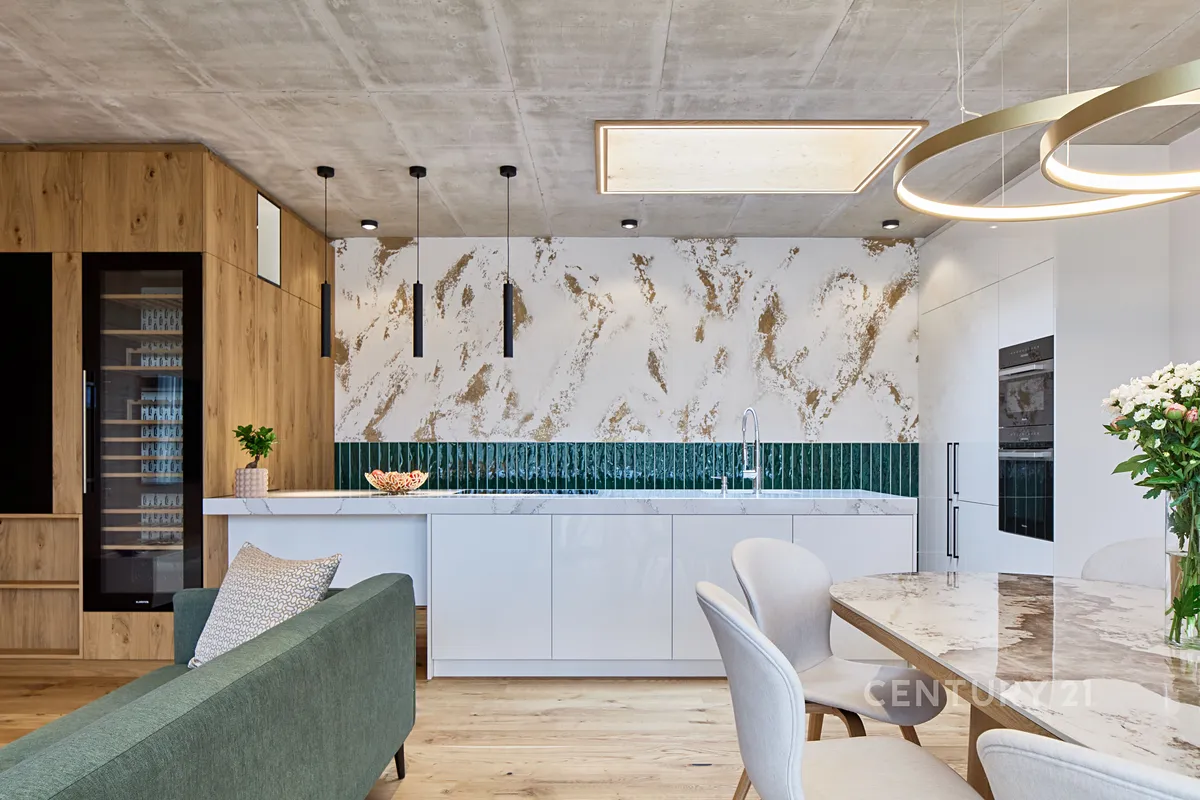 Pronájem bytu 4+kk 114 m²