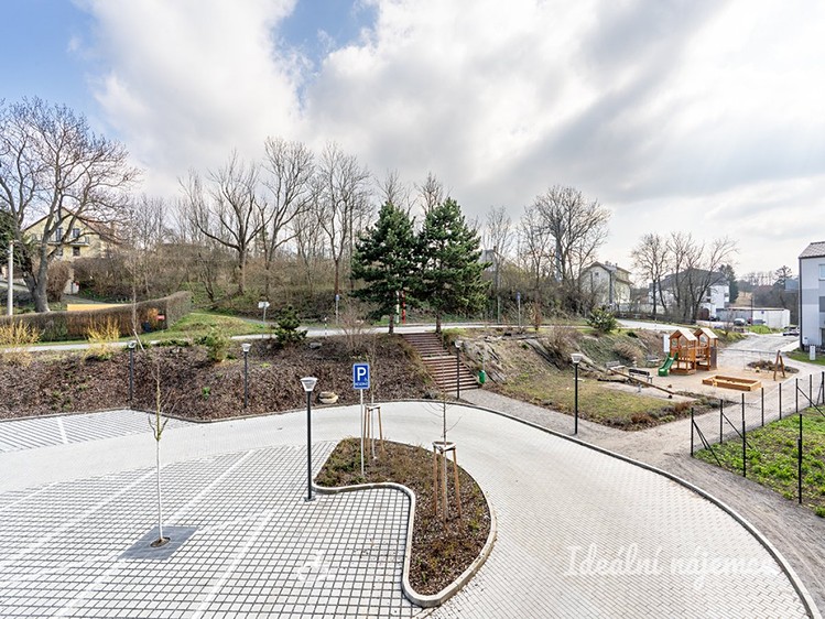 Pronájem bytu 1+kk, 22 m² (10 z 12)