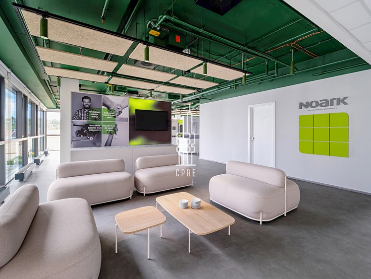 Pronájem komerčního prostoru, 1 124 m² (4 z 10)