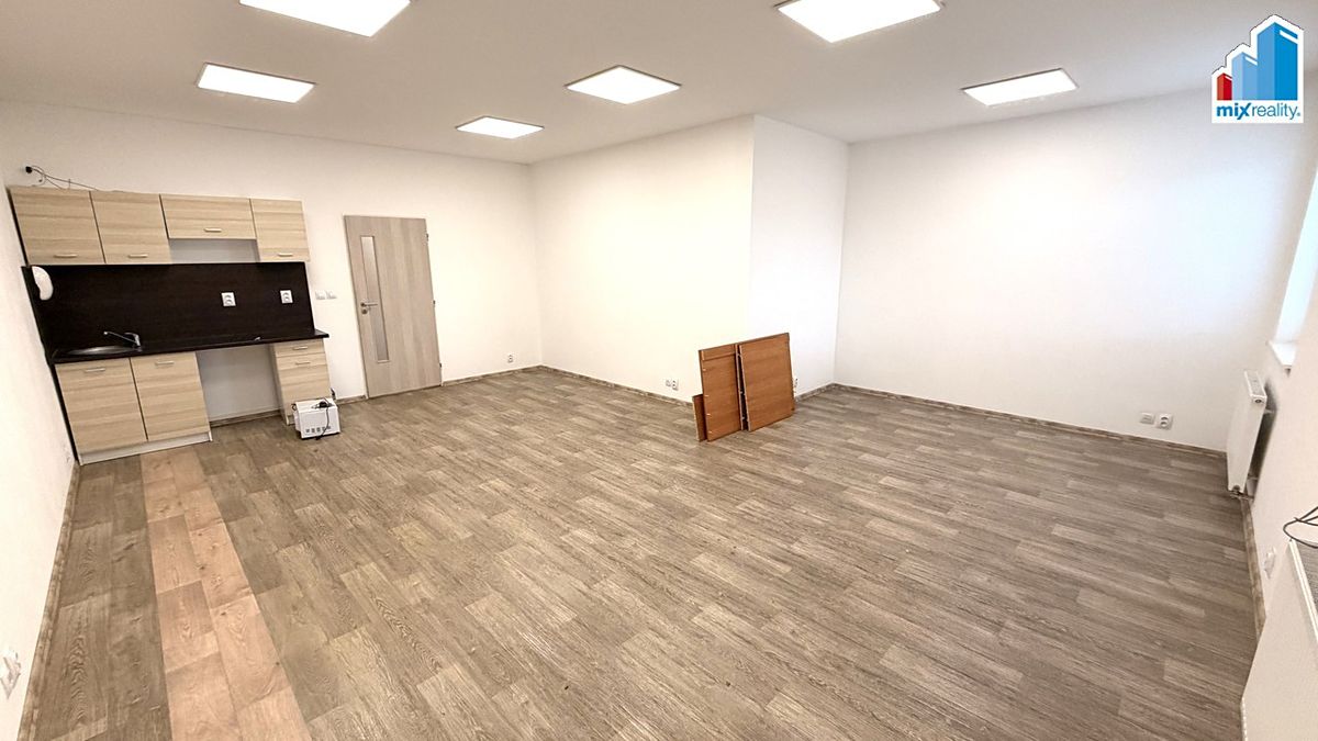 Pronájem kanceláře 1 m², Nýřany – fotka 1 z 3