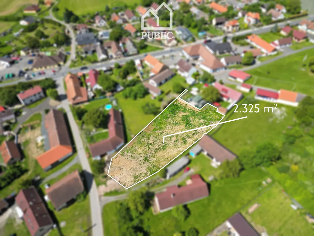 Prodej stavebního pozemku 2325 m²