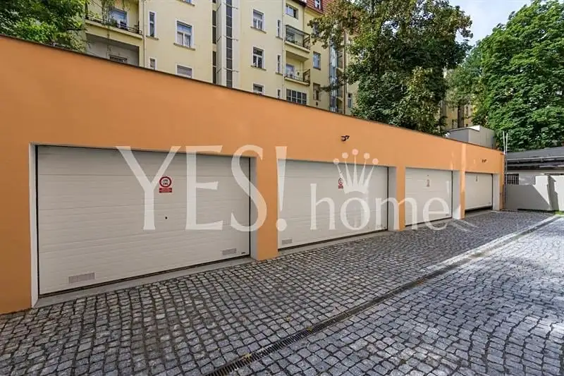 Pronájem garážového stání 15 m², Praha – náhled fotky 3
