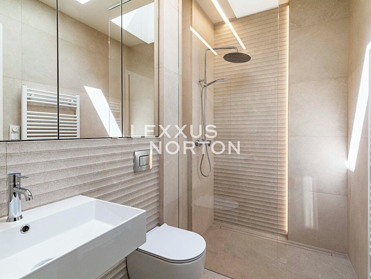 Будинок на продаж, 231 м² (11 з 18)