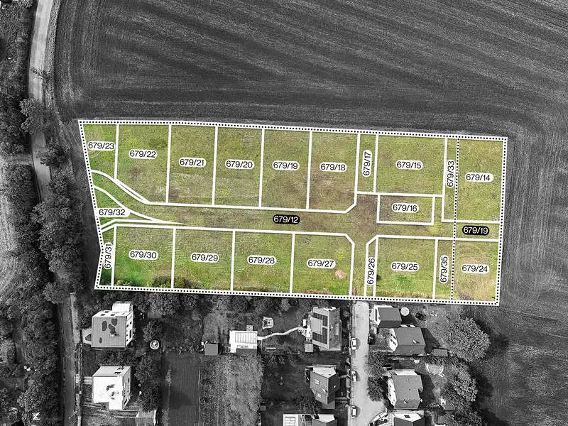 Prodej stavebního pozemku 12678 m², Velvary – náhled fotky 1