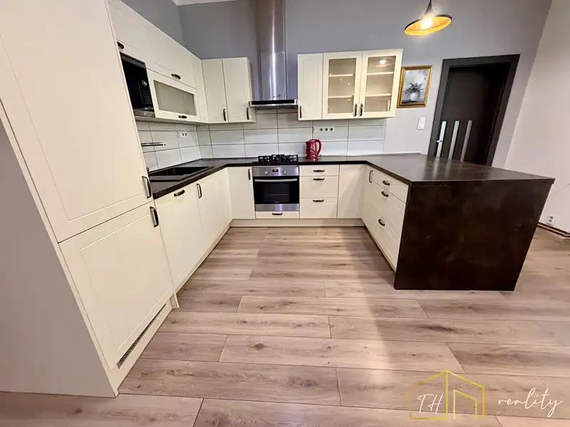 Prodej vícegeneračního domu 180 m², pozemek 147 m², Teplice – náhled fotky 2