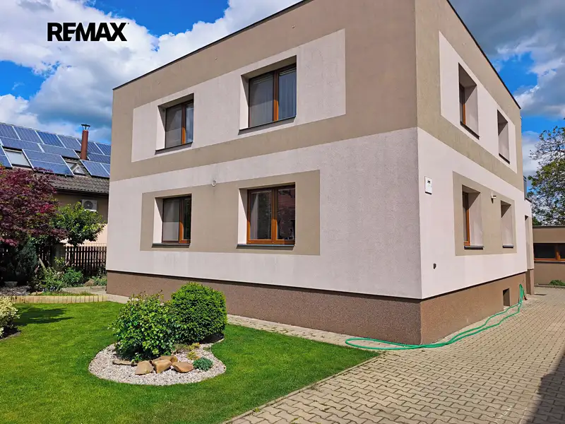 Pronájem bytu 4+1 95 m², Nová Ves – náhled fotky 3