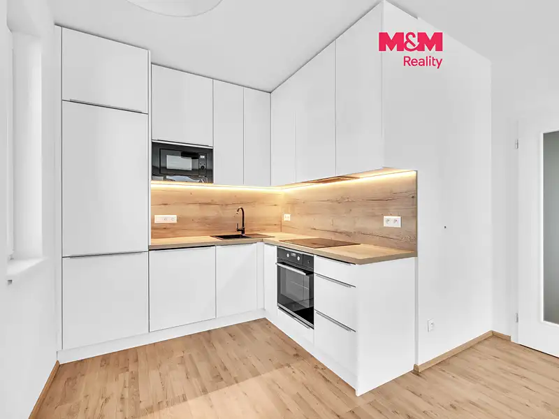 Pronájem bytu 2+kk 50 m², Chrudim – náhled fotky 1