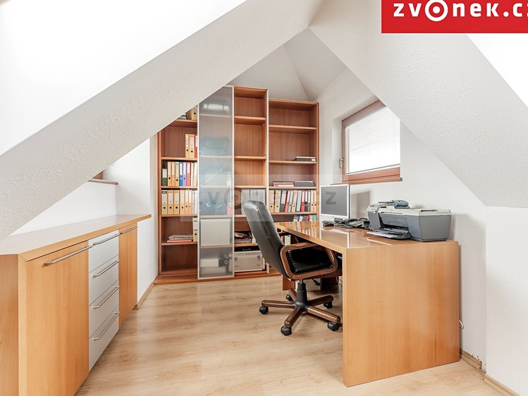 Комерційне приміщення на продаж, 540 м² (30 з 34)