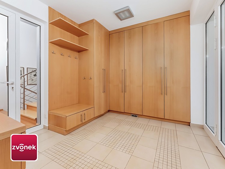 Будинок на продаж, 479 м² (28 з 36)
