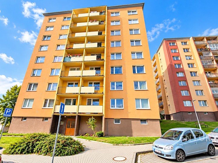 Prodej bytu 3+1, 77 m² (1 z 8)