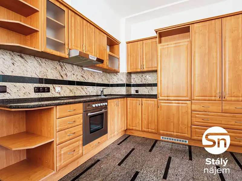 Pronájem bytu 1+kk 35 m², Praha – náhled fotky 1