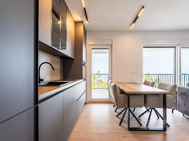Prodej bytu 3+1 86 m², Makarska – náhled fotky 2